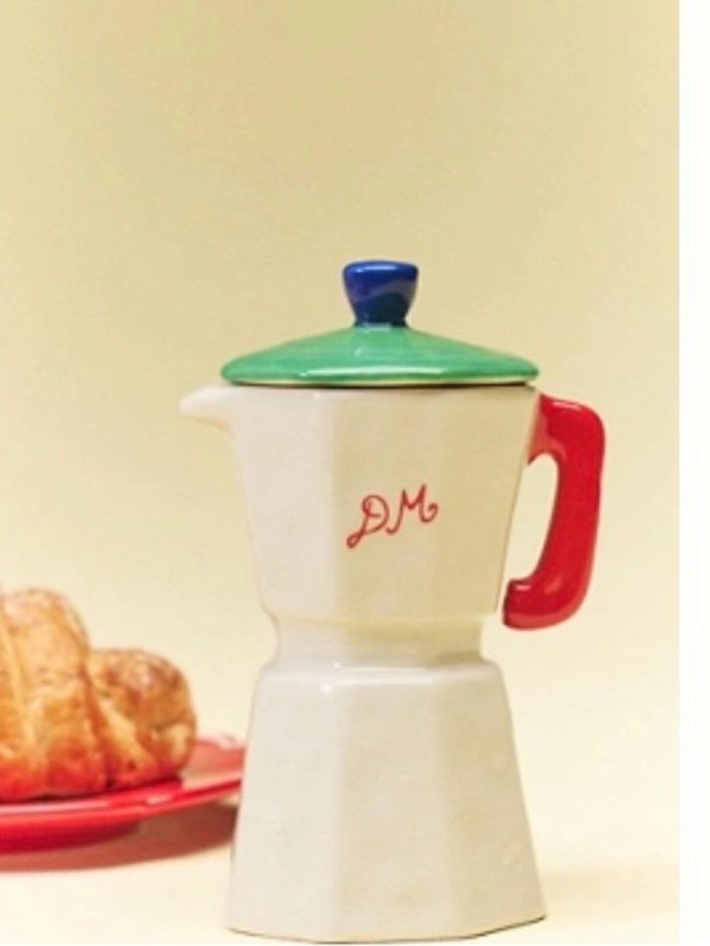 New Anthropologie x Damson Madder
Gourmand
Caramel Cafe Figural Ceramic
Candle - Picture 3 of 4
